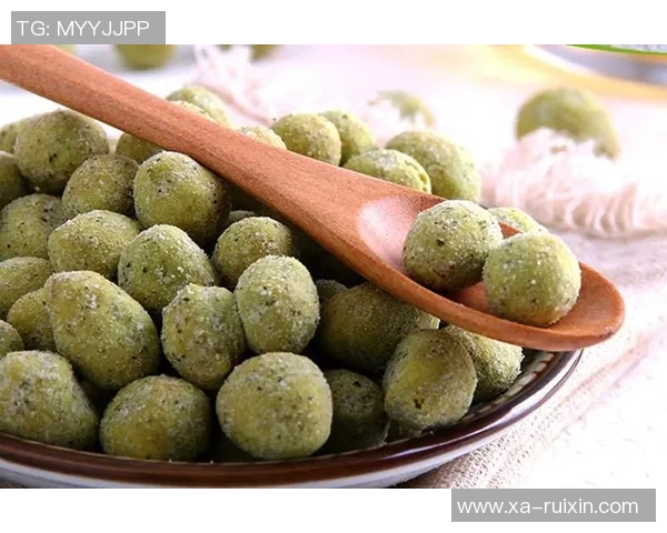 足球明星最钟爱的零食大揭秘：你绝对想不到他们的独特口味