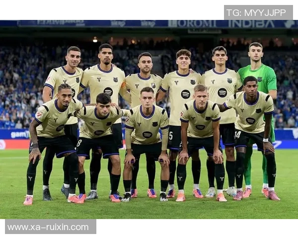 欧洲足坛群星竞技盘点哪些足球巨星在赛场上大放异彩